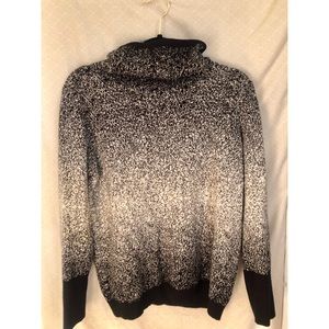 DKNY- Black and White Pattern Turtle Neck Sweater